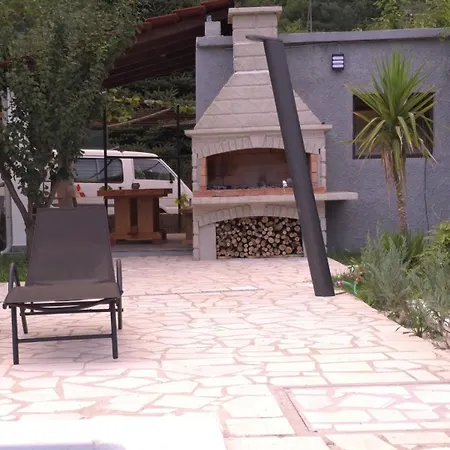 Dawn- Cozy With Private Pool Near Omis *